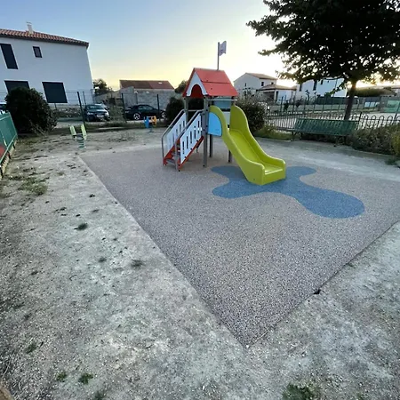 Maison Avec Piscine Et Jardin *